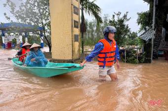 🌊 Toàn cảnh mưa lũ ở Hà Tĩnh: Nước sông lên cao, cảnh báo ngập lụt diện rộng